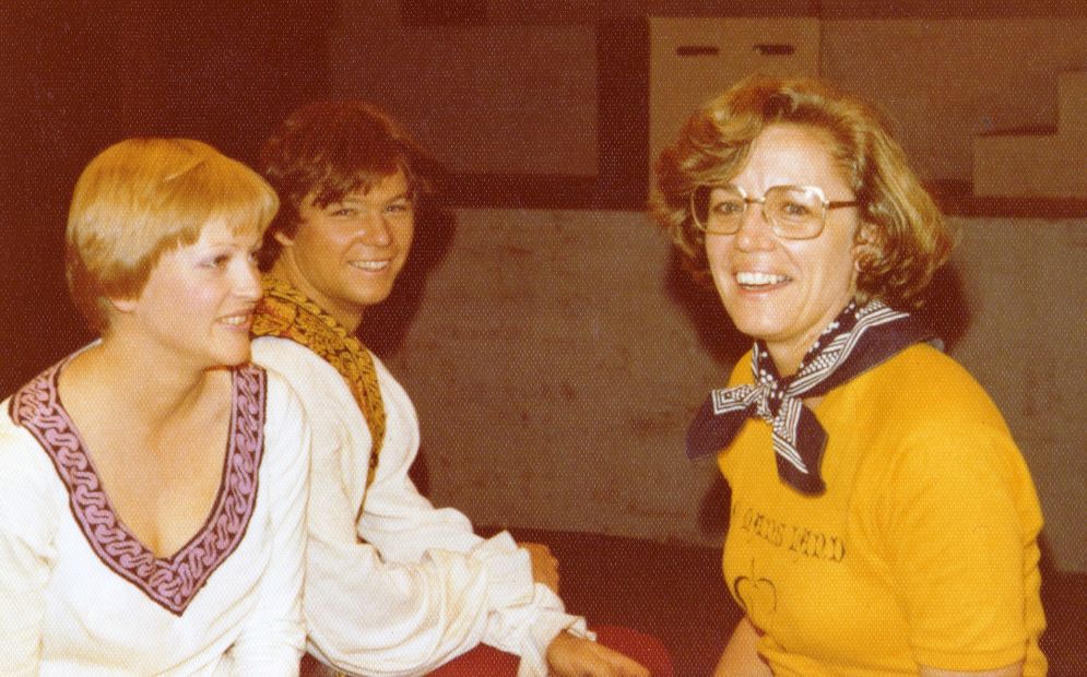 Director Jennifer Blocksidge with Peter Gottschalk (Juliet) and Graeme Hattrick (Romeo), 1977.