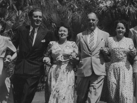 Brisbane Repertory personalities Blair Heffernan, Keith Howard, Babette Stephens, Alex Foster, Gwen Wheeler & Tony Slocock, 1952.
