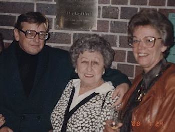 1988 La Boite Foyer with Ian Thompson, Babette Stephens & Jennifer Blocksidge.